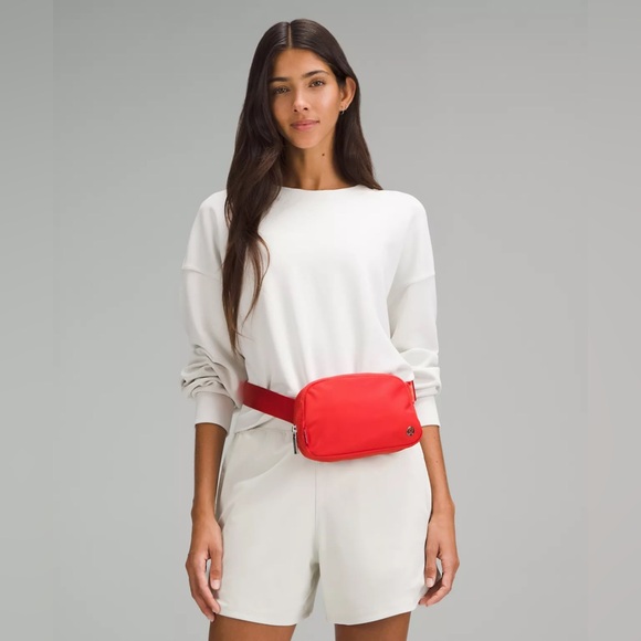 Lululemon Everywhere Belt Bag 1L- Hot Heat - Picture 6 of 6